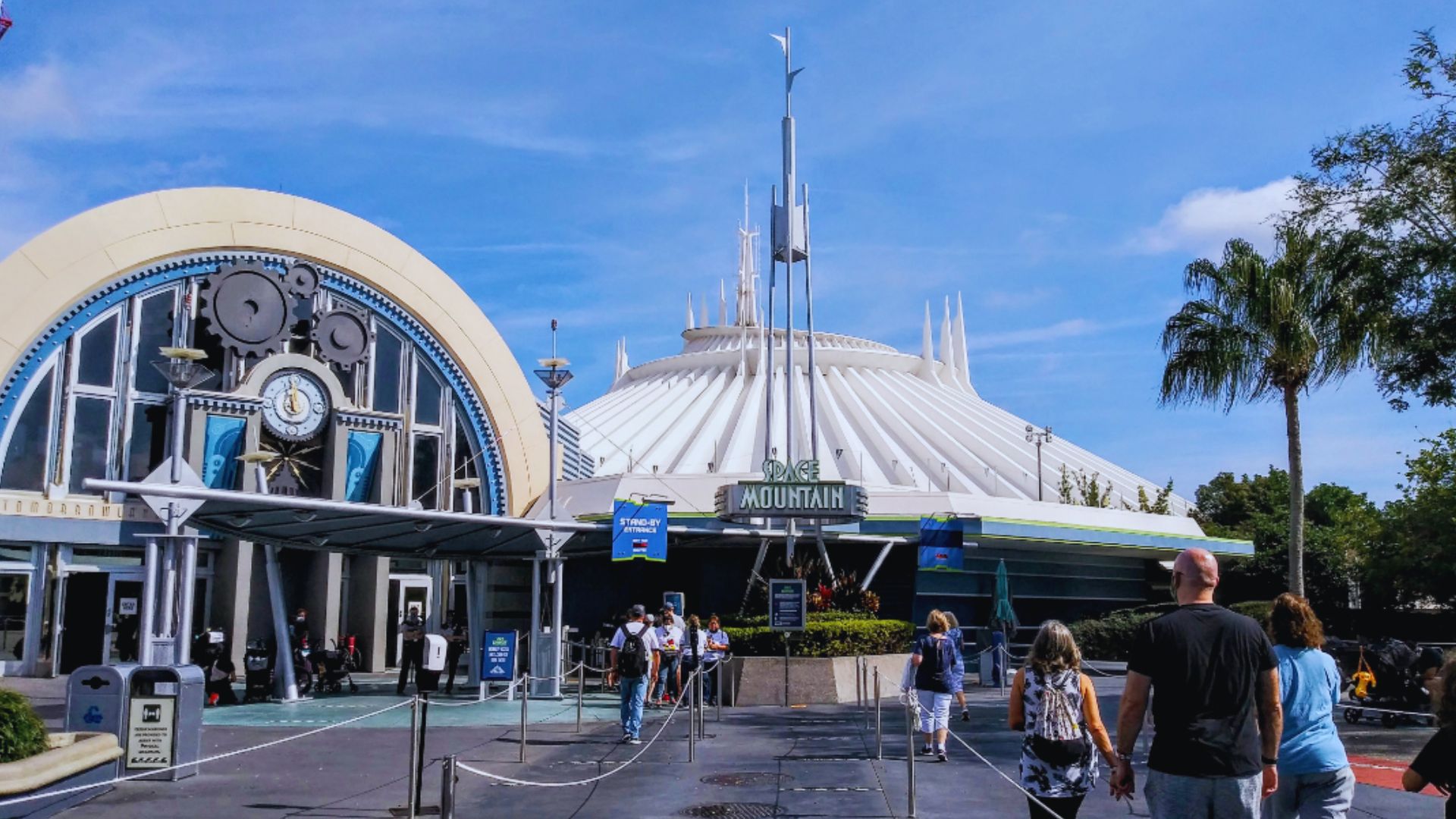 Space Mountain (Magic Kingdom)