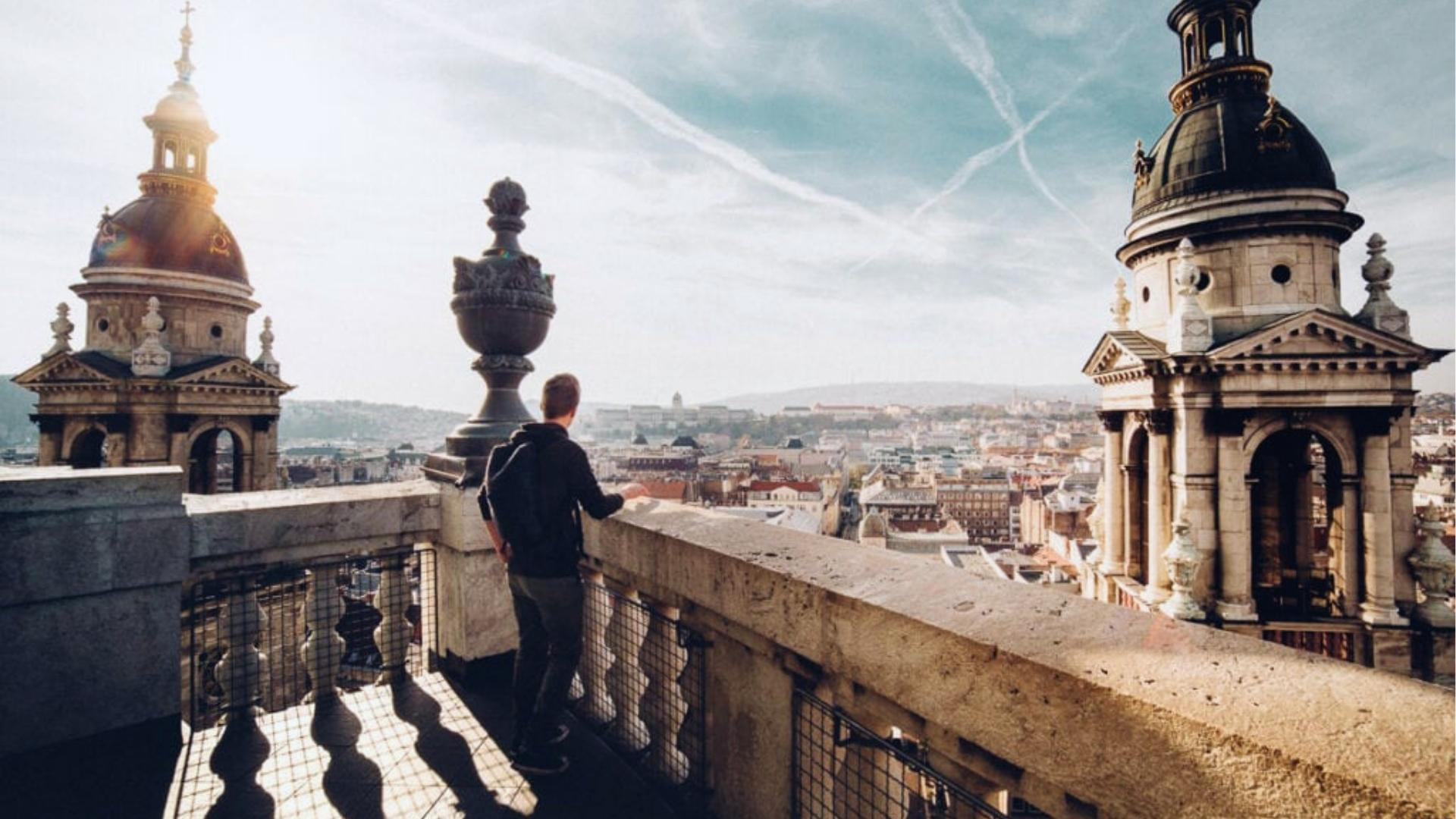 Start at St. Stephen's Basilica & Dome Views