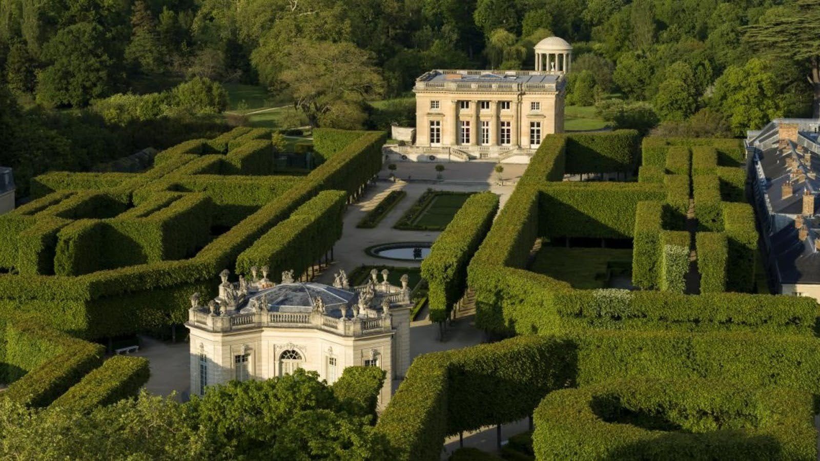 Gardens and Marie Antoinette's Estate
