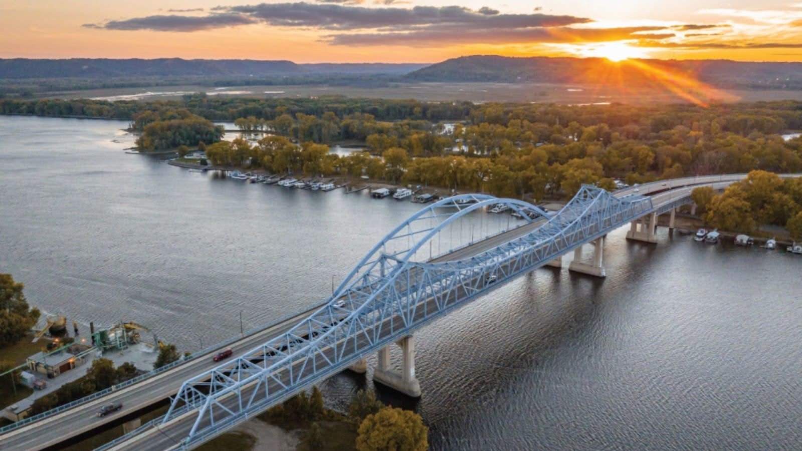 La Crosse & Stillwater, Wisconsin/Minnesota