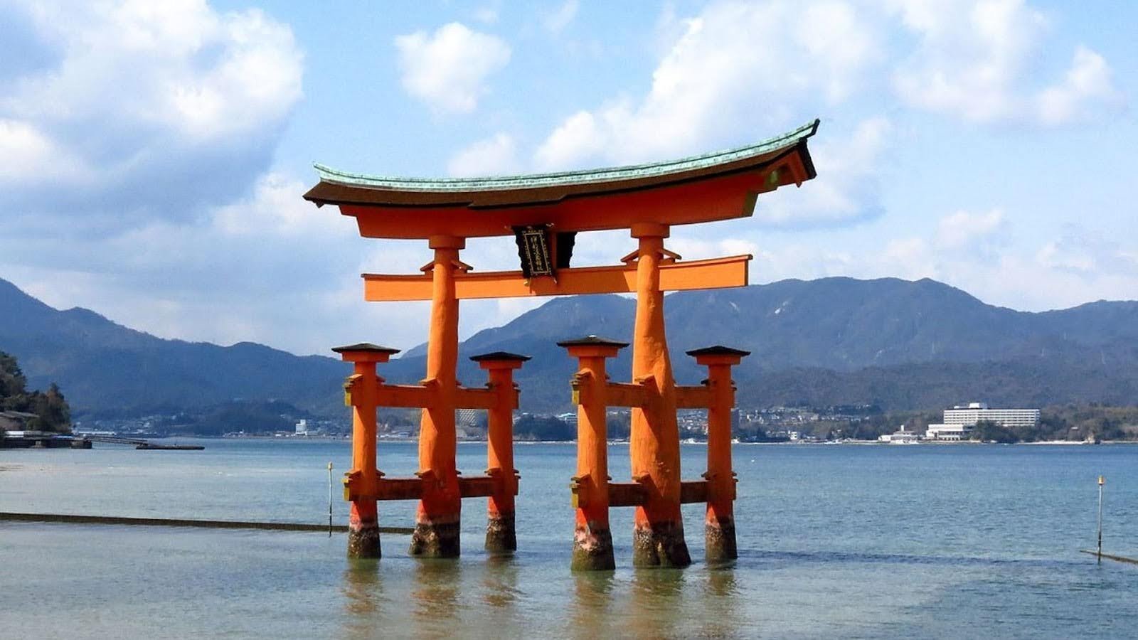Miyajima Island (Itsukushima Shrine)