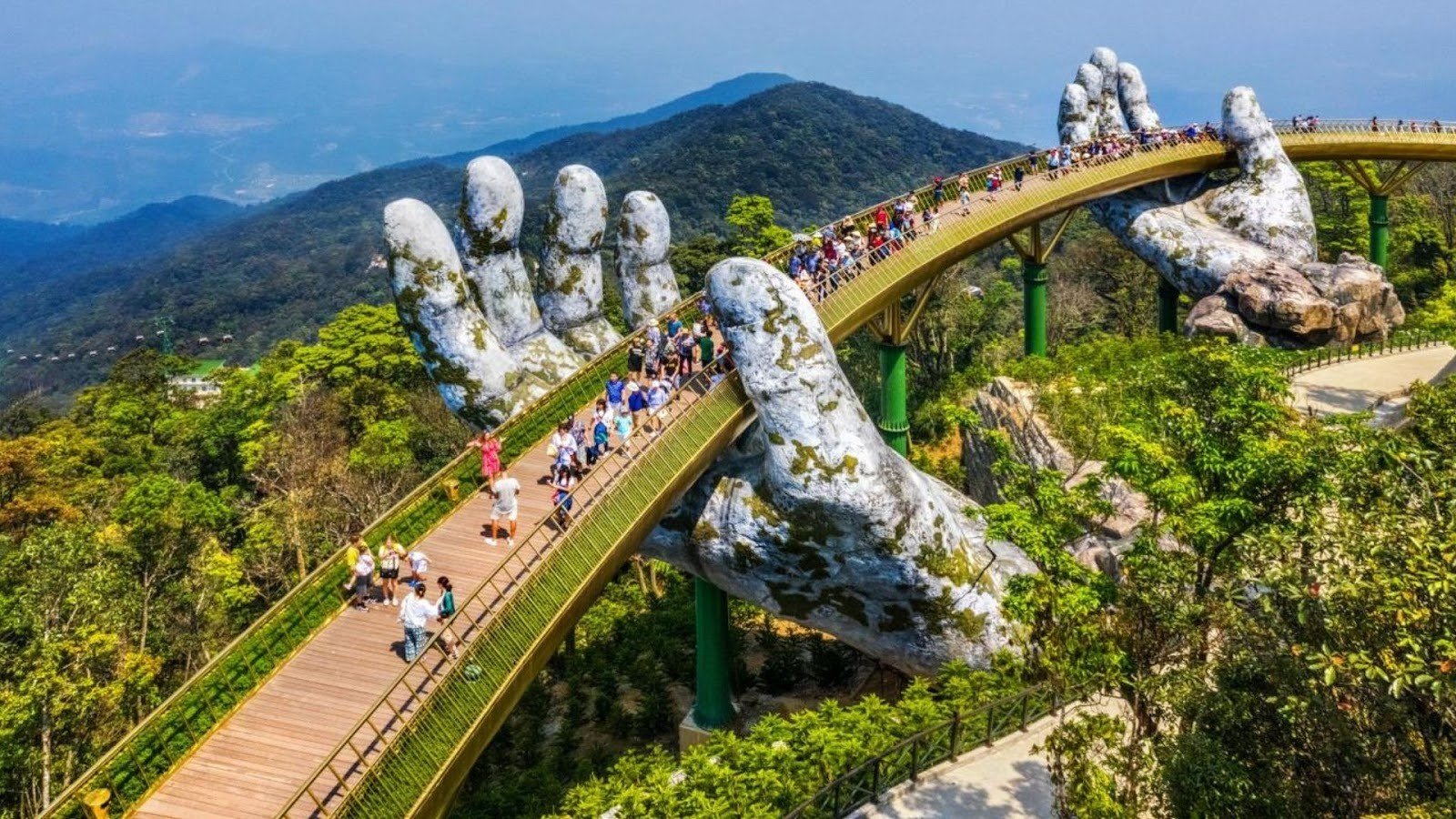 Vietnam: Culture, Cuisine, and Scenic Serenity