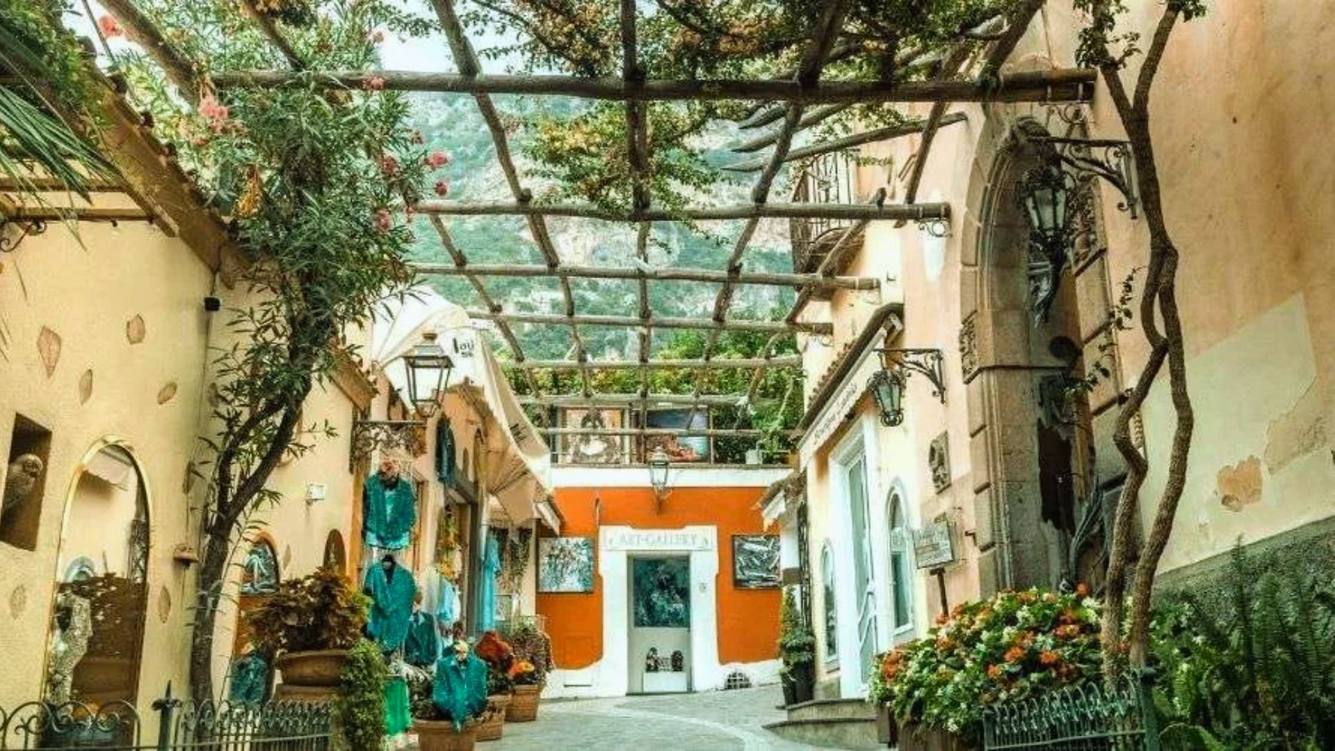 Walk the Scenic Pathways of Positano