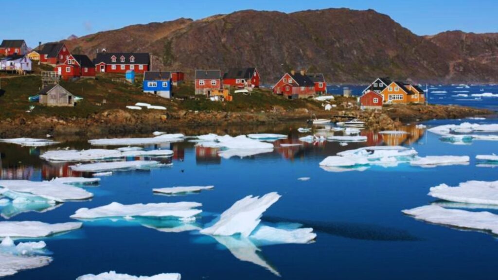Best Time to Visit Greenland