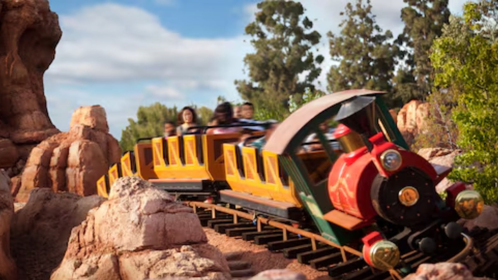 Special Features of Disneyland Roller Coasters