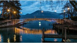Visit the Pont des Amours
