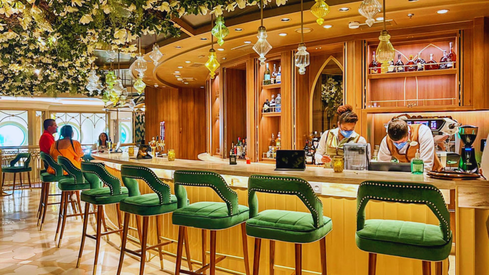 How Dining Works on the Disney Wish