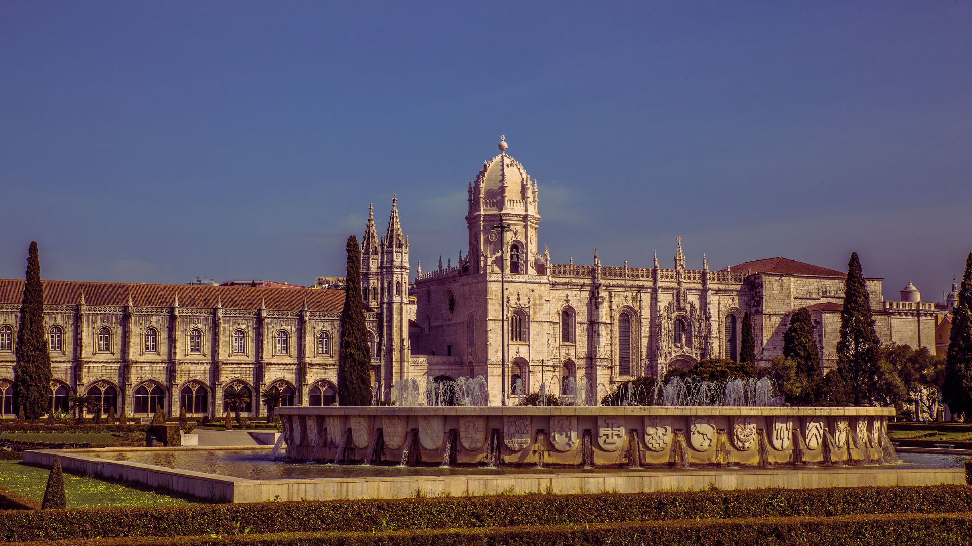 12. Visit the Monastery of San Jerónimo