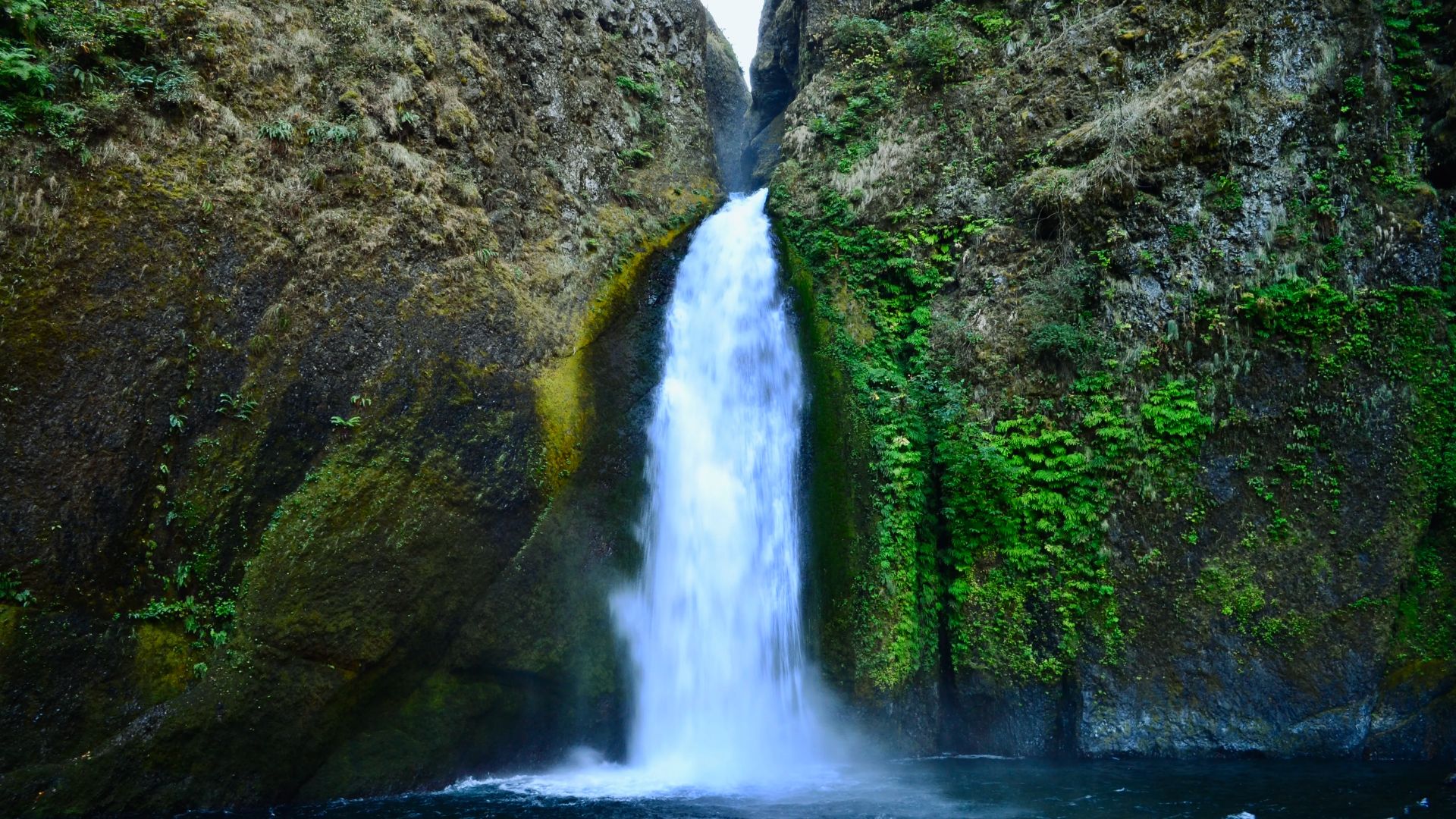 9. Wahclella Falls