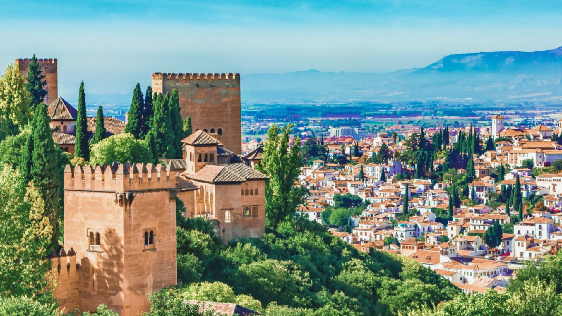 Why Granada Is One of Spain's Most Visited City
