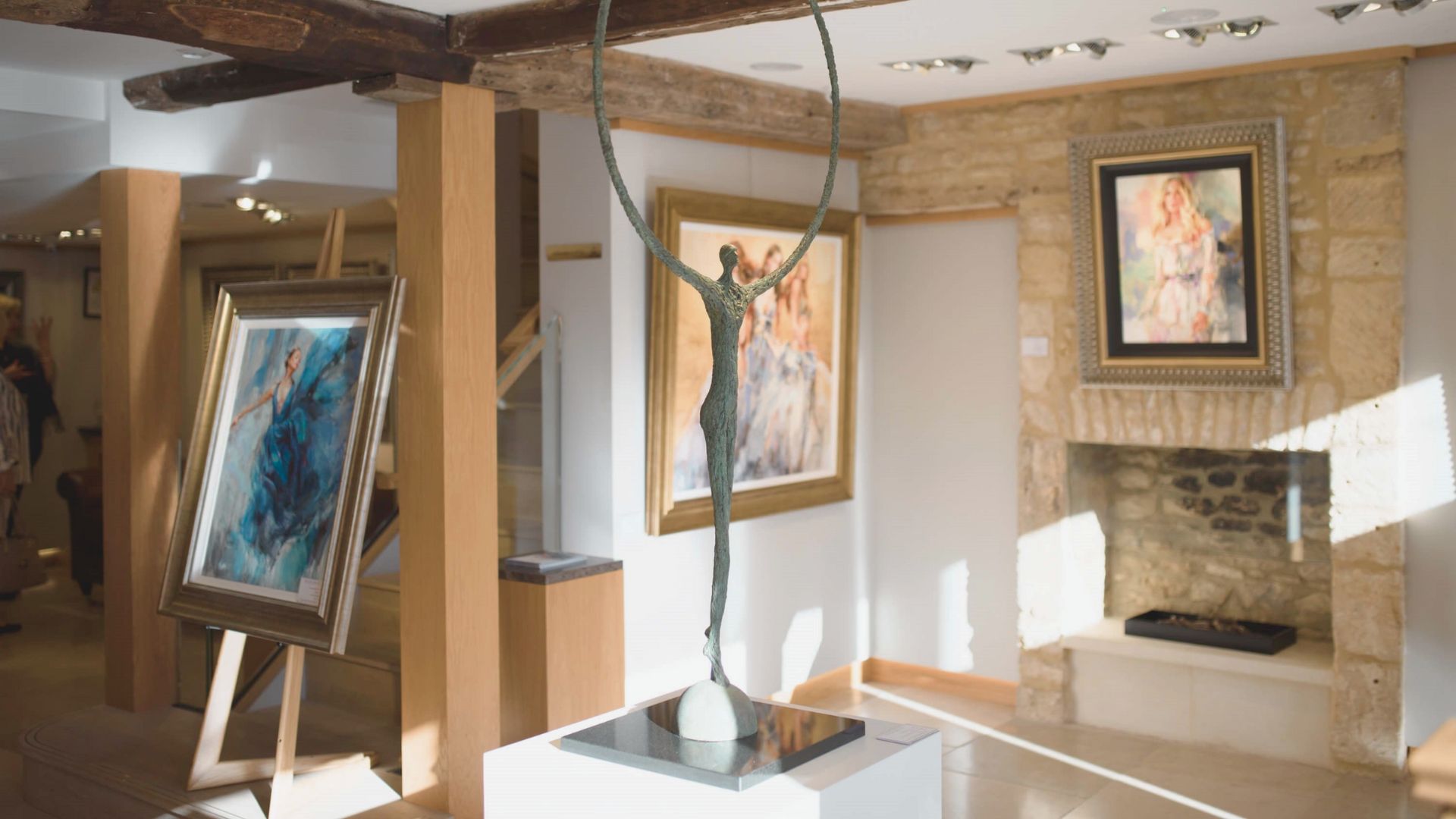 Experience Independent Art Galleries