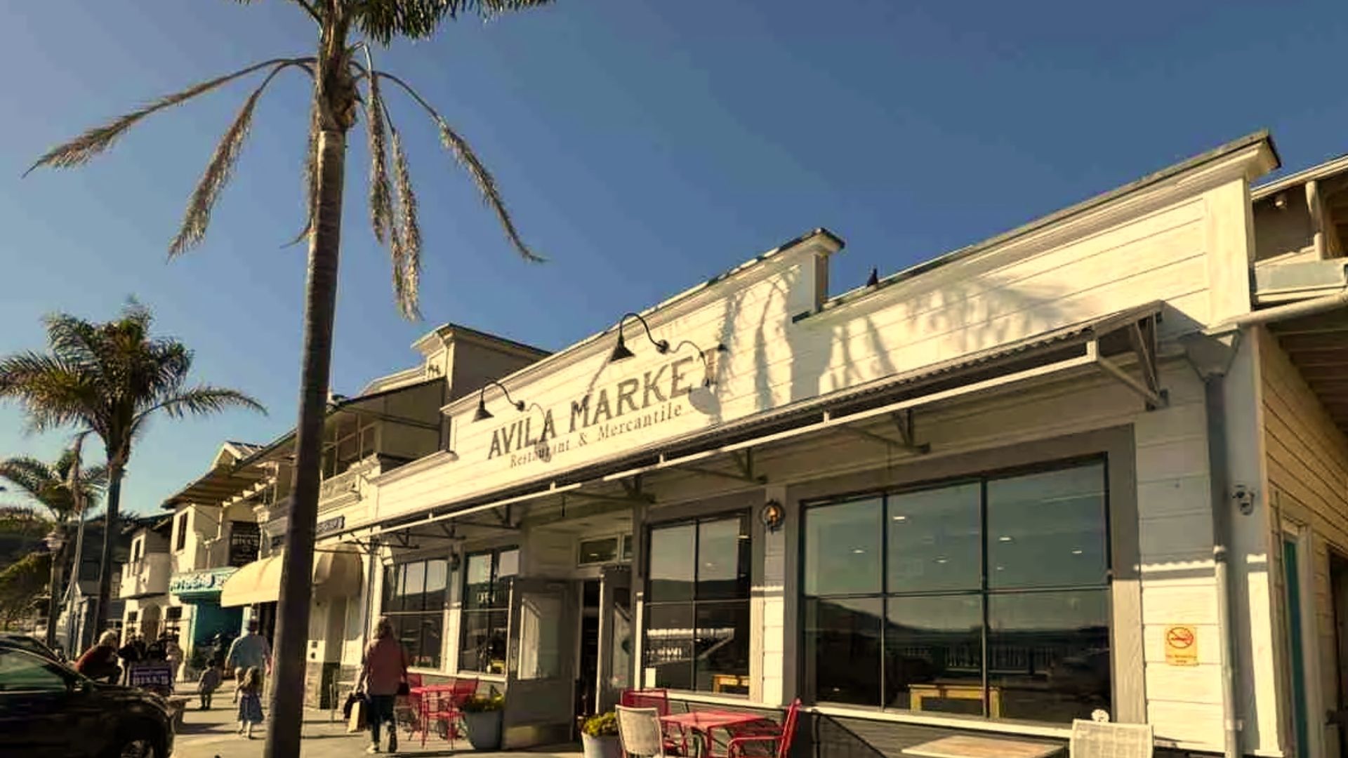 Enjoy Coffee or Lunch Along Front Street