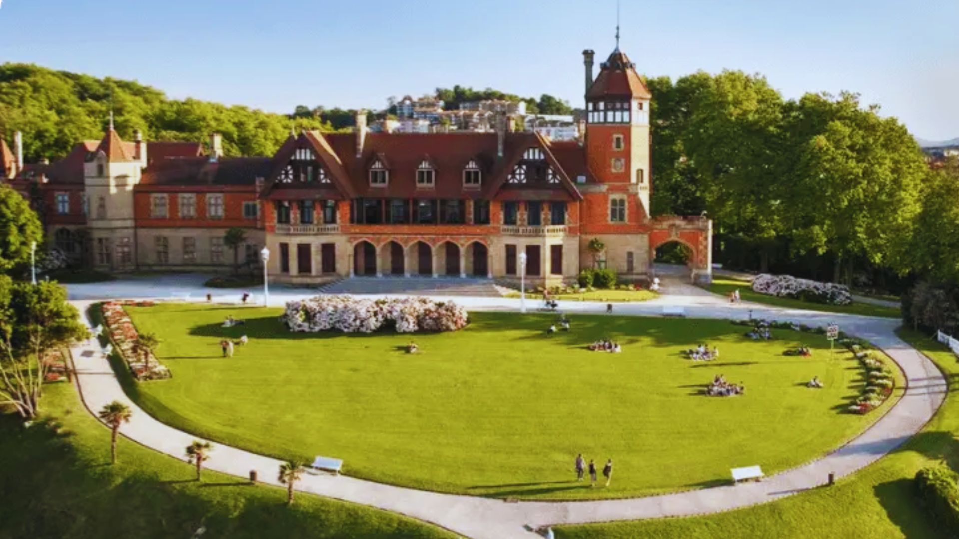 Visit Miramar Palace and Its Royal Gardens