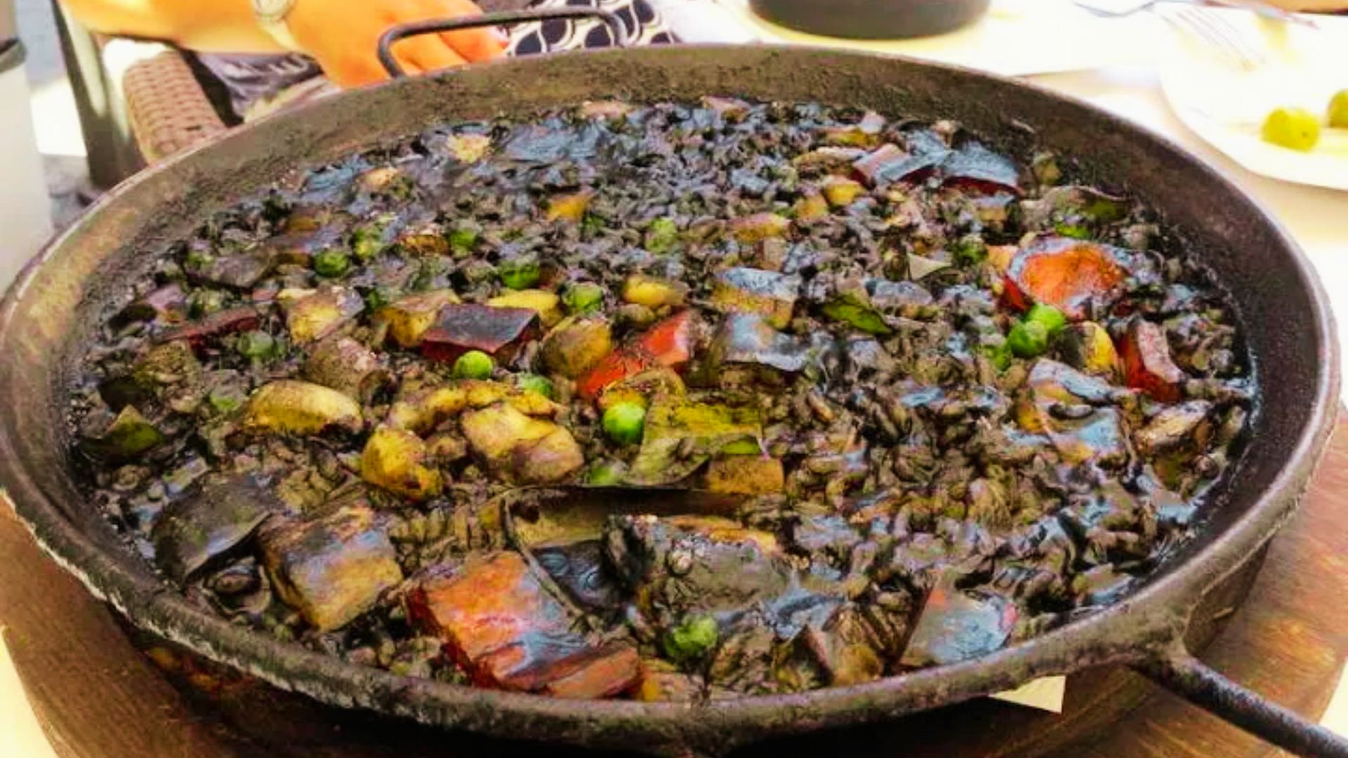 Best Places to Eat Paella and Rice Dishes in Barcelona