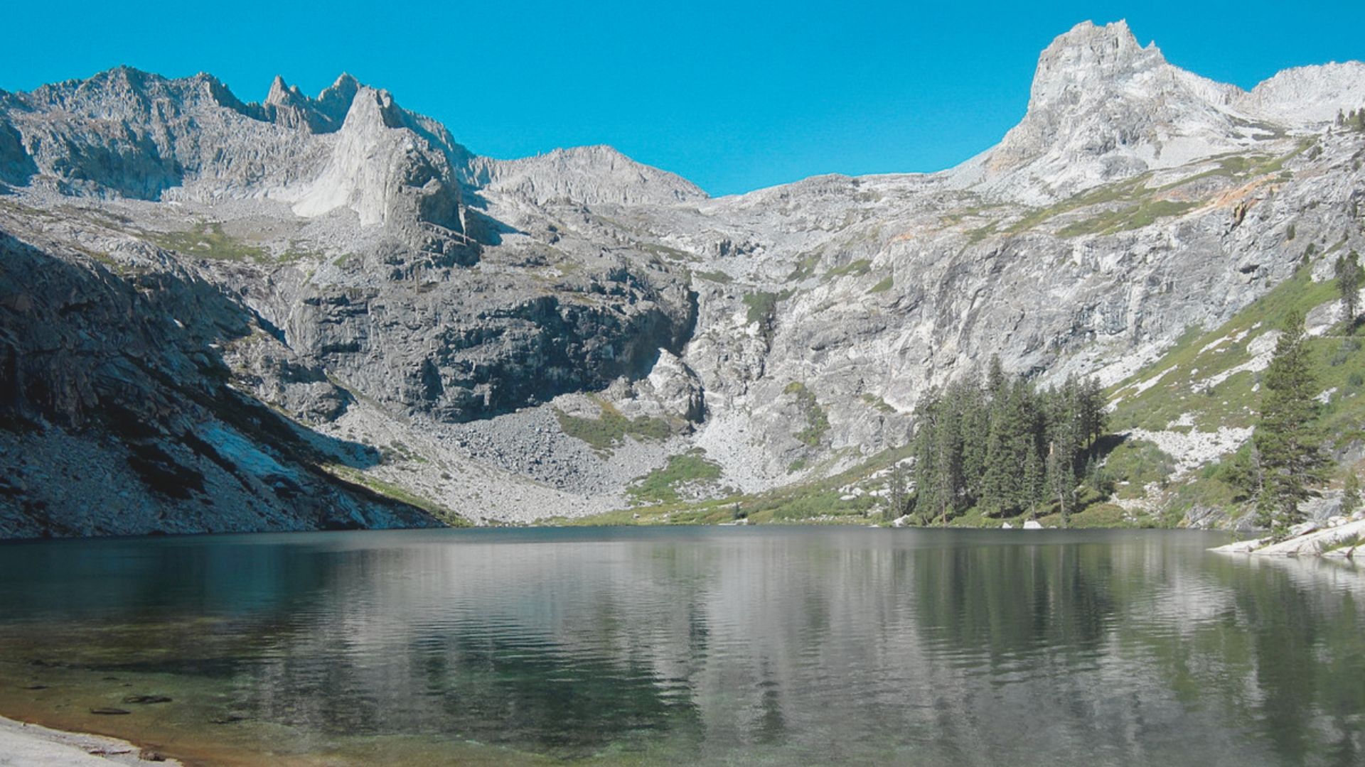 Best Time to Hike the High Sierra Trail