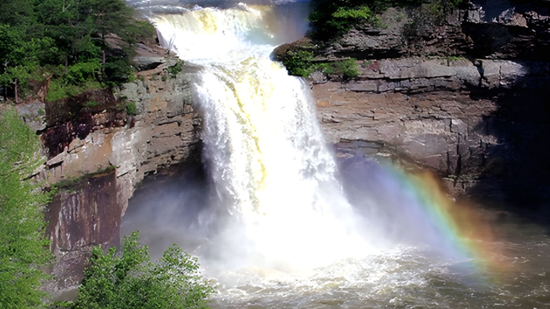 What Makes Alabama's Waterfalls Special