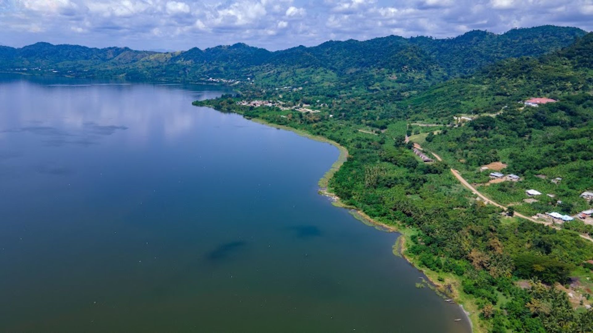 8. Lake Bosomtwe