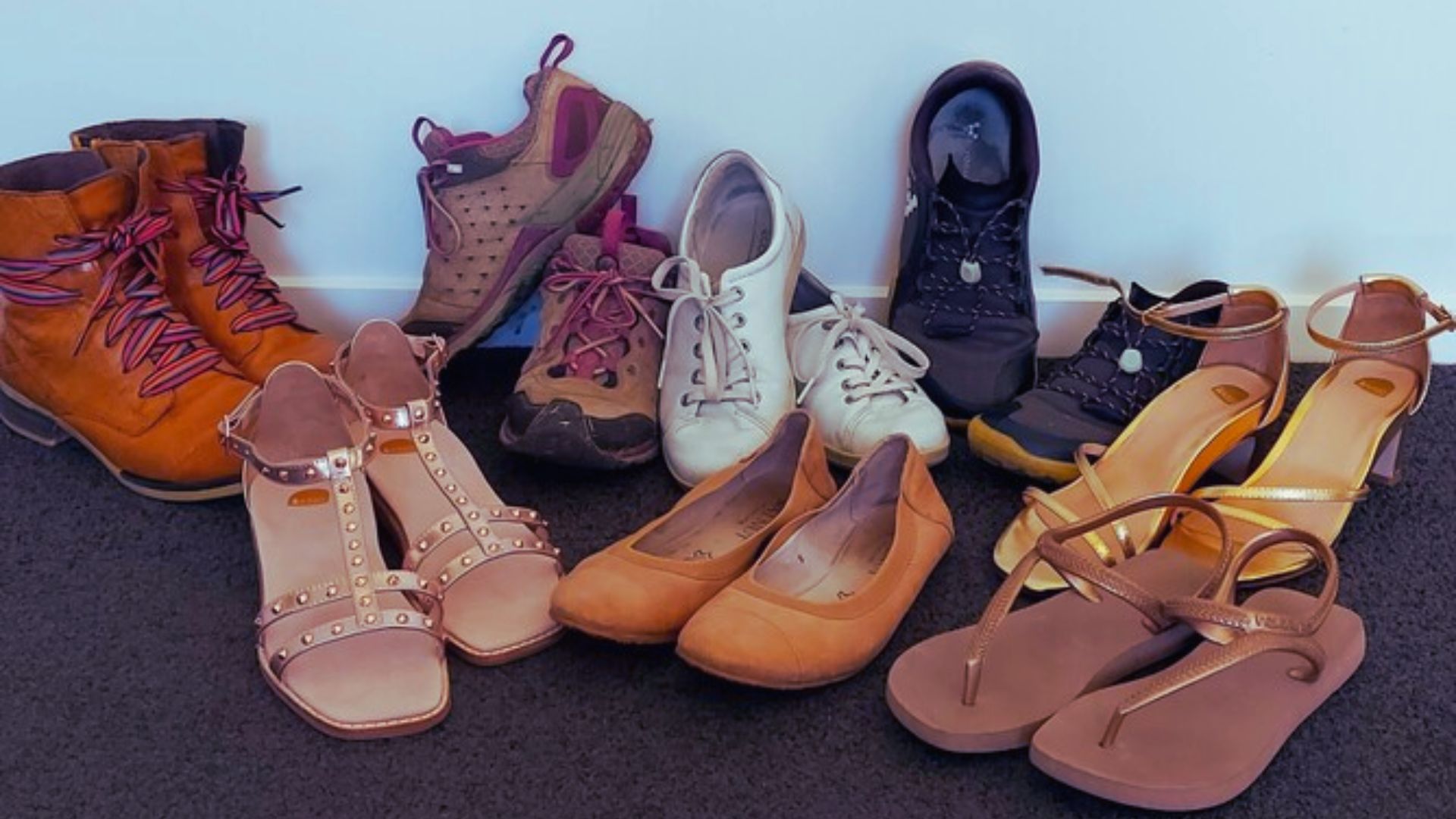 How Many Shoes Should You Pack for a Trip?