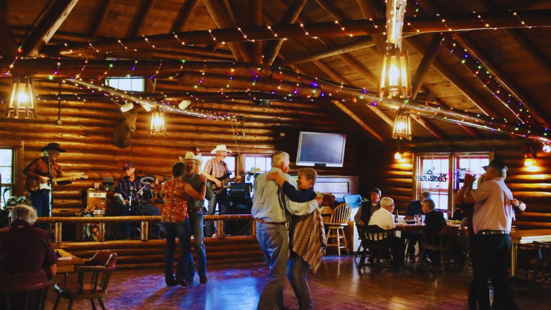 Woods Landing Bar & Cafe