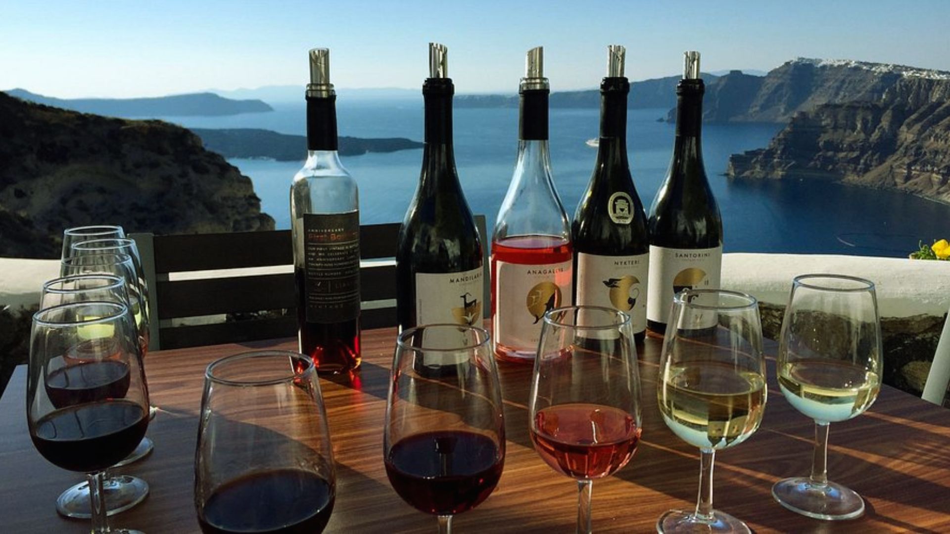 Go Wine Tasting at a Caldera Winery