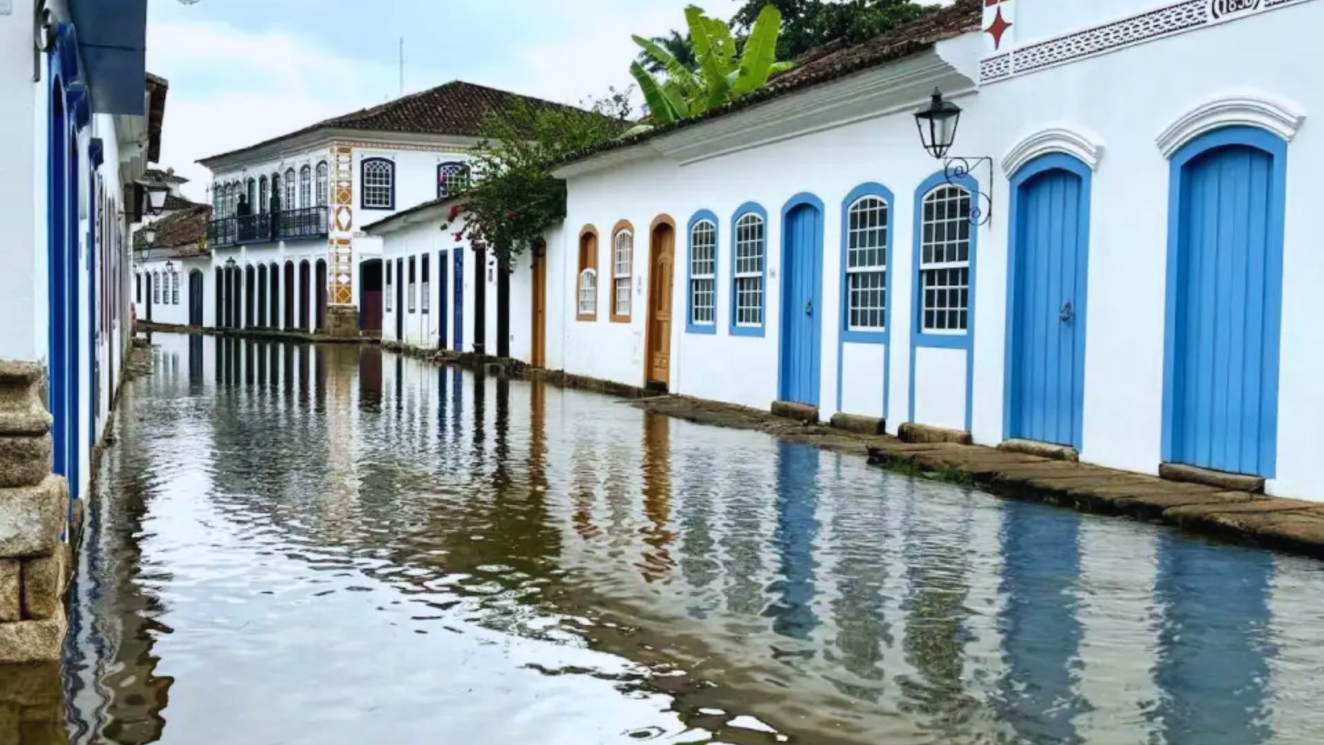 Experience the Flooded Streets at High