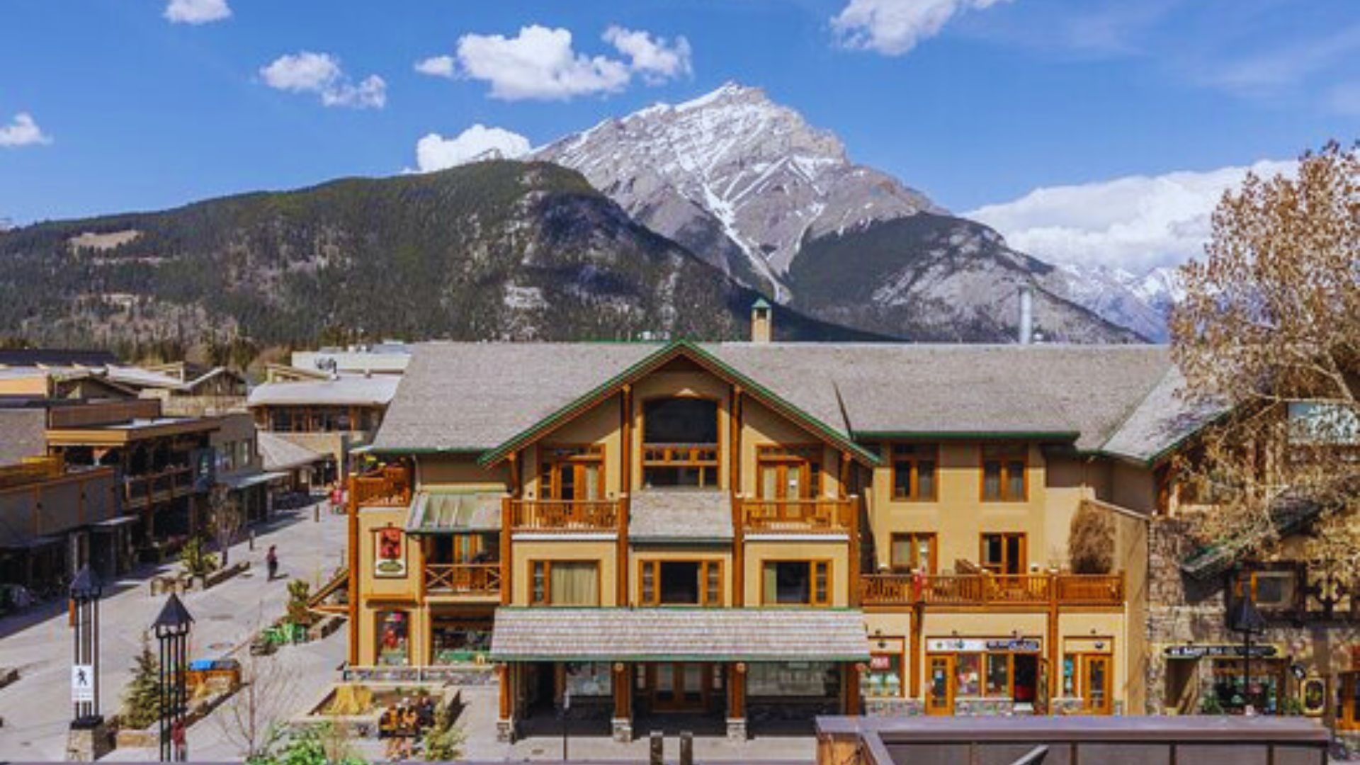 A view of the hotel building, featuring its architectural style and main entrance.