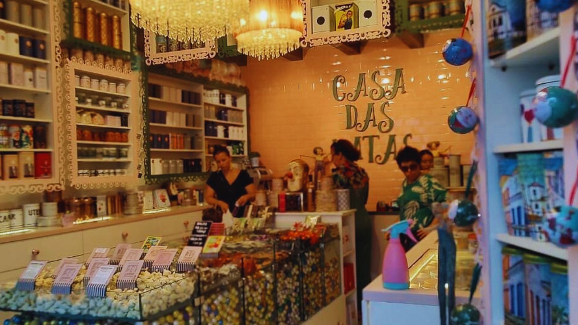 Shop at Artisan Boutiques in Old Town