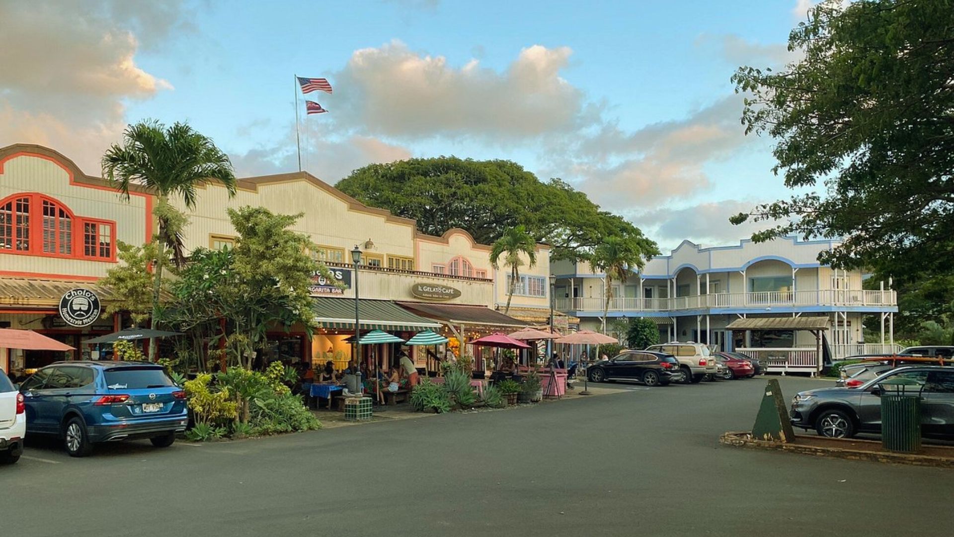 Visit Haleiwa Town