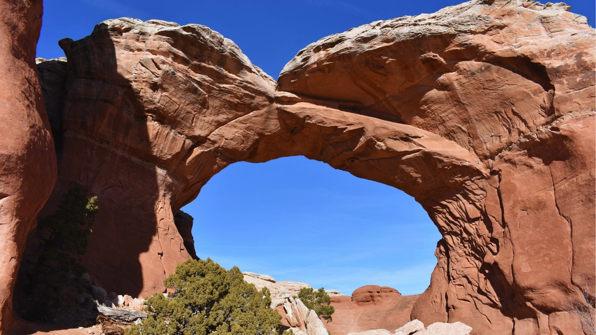 See Broken Arch