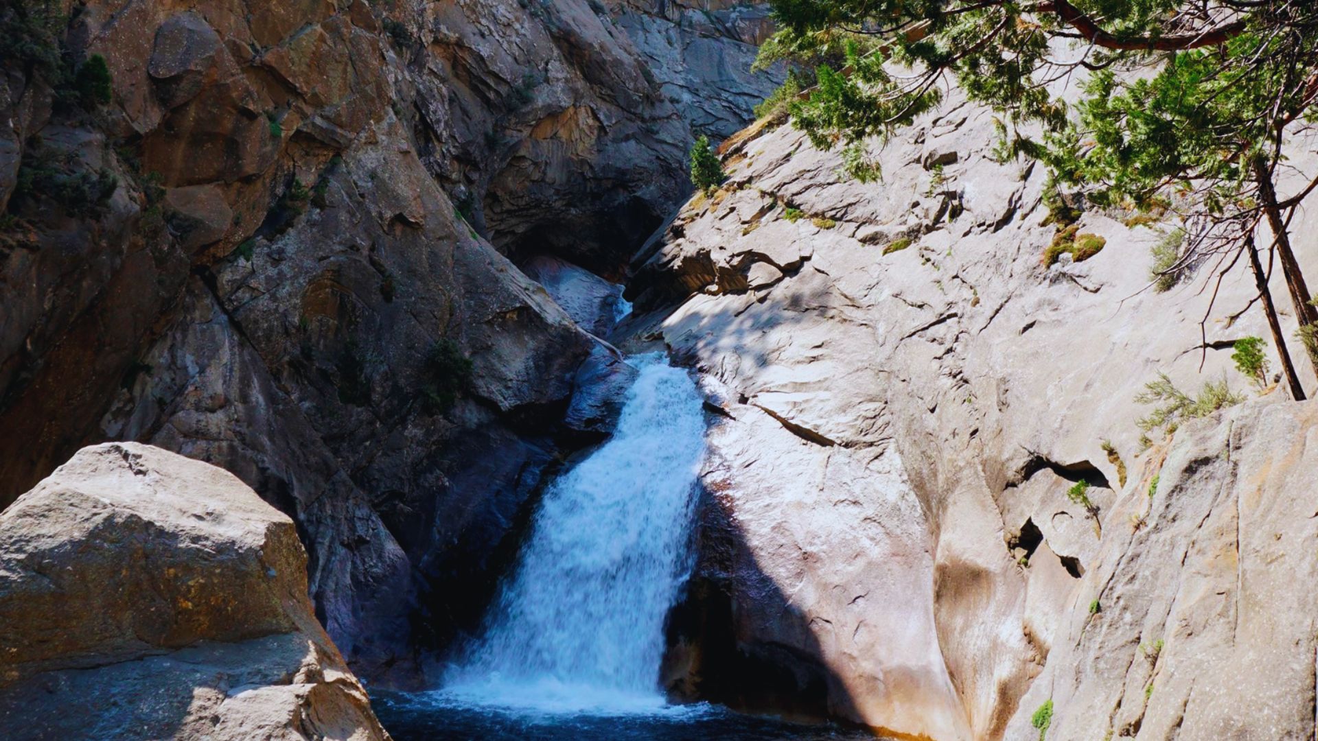 Roaring River Falls Trail