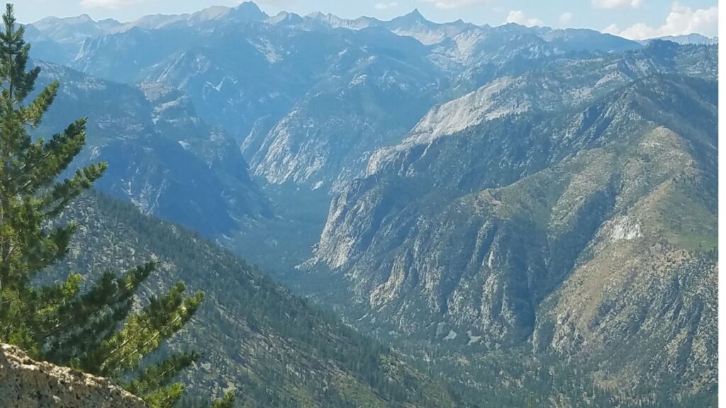 Best Hikes in Kings Canyon