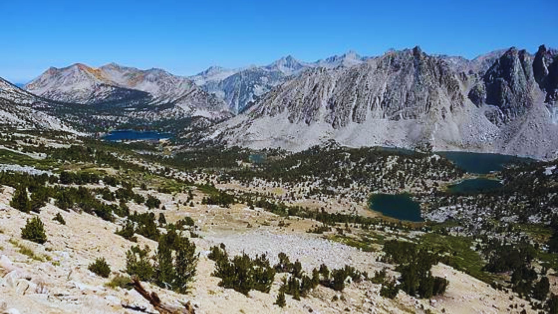 Kearsarge Pass Trail to Kearsarge Lakes