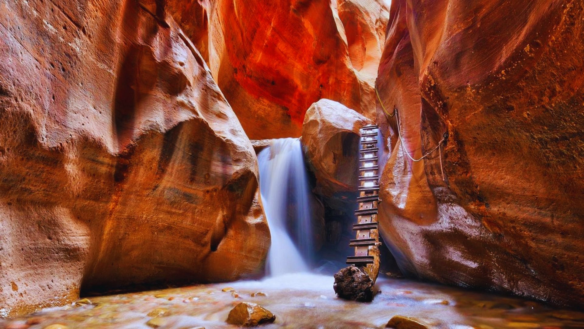 Hike to Kanarra Falls