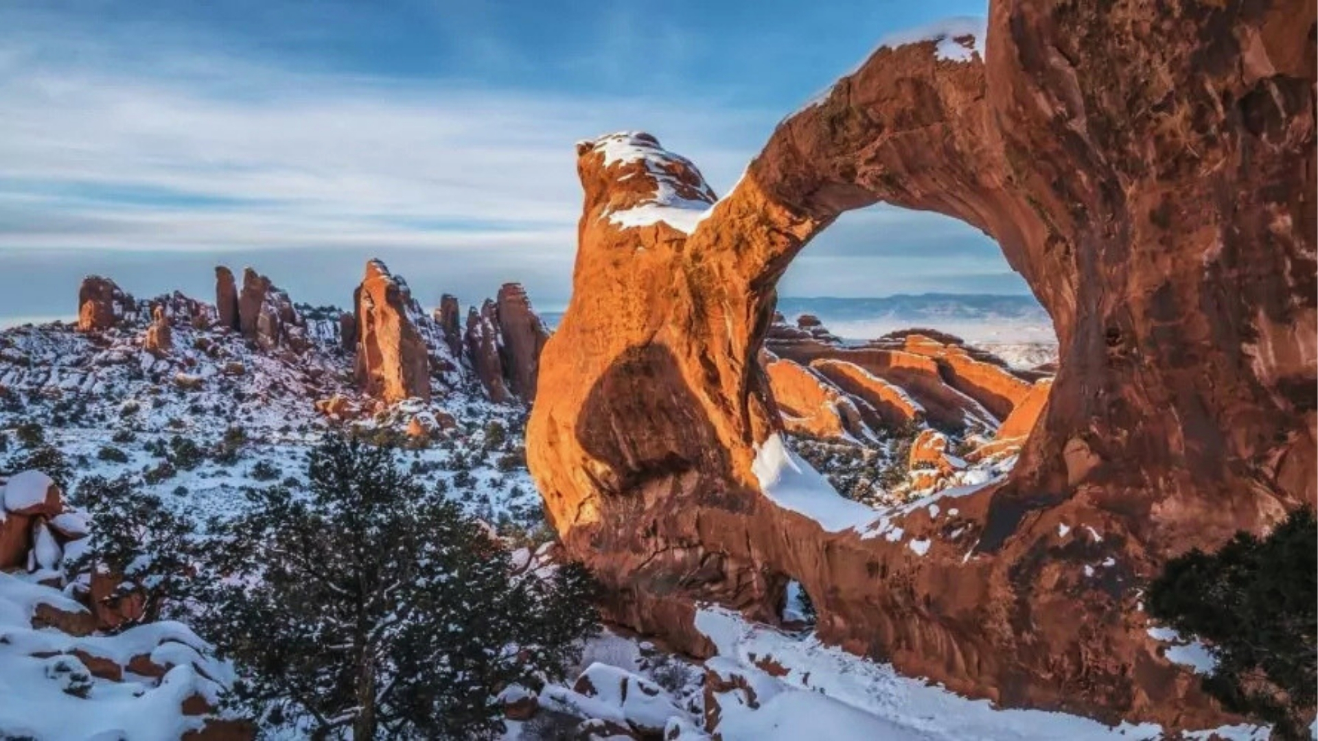 Hike Devils Garden Trail
