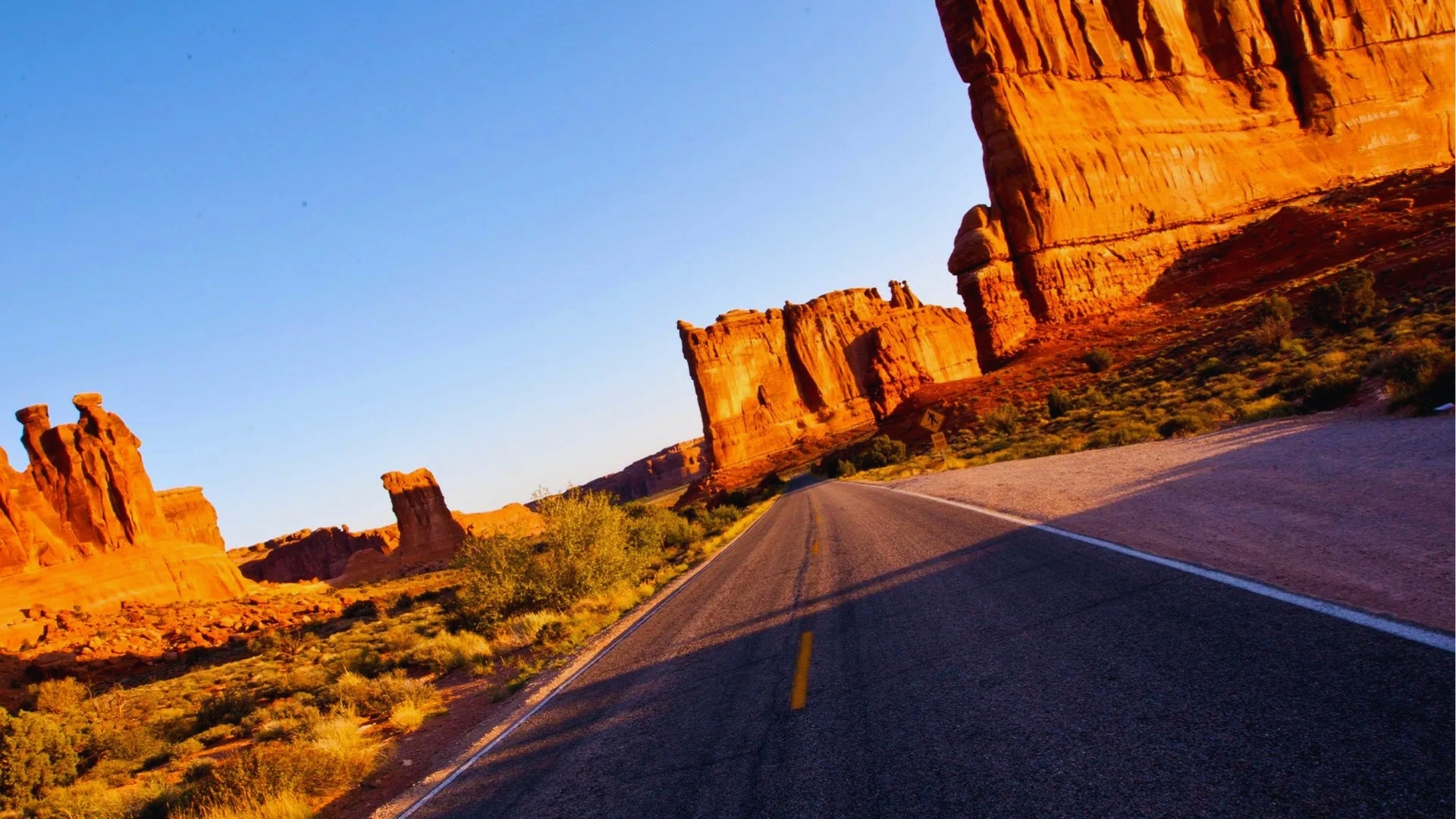 Drive the Arches Scenic Road