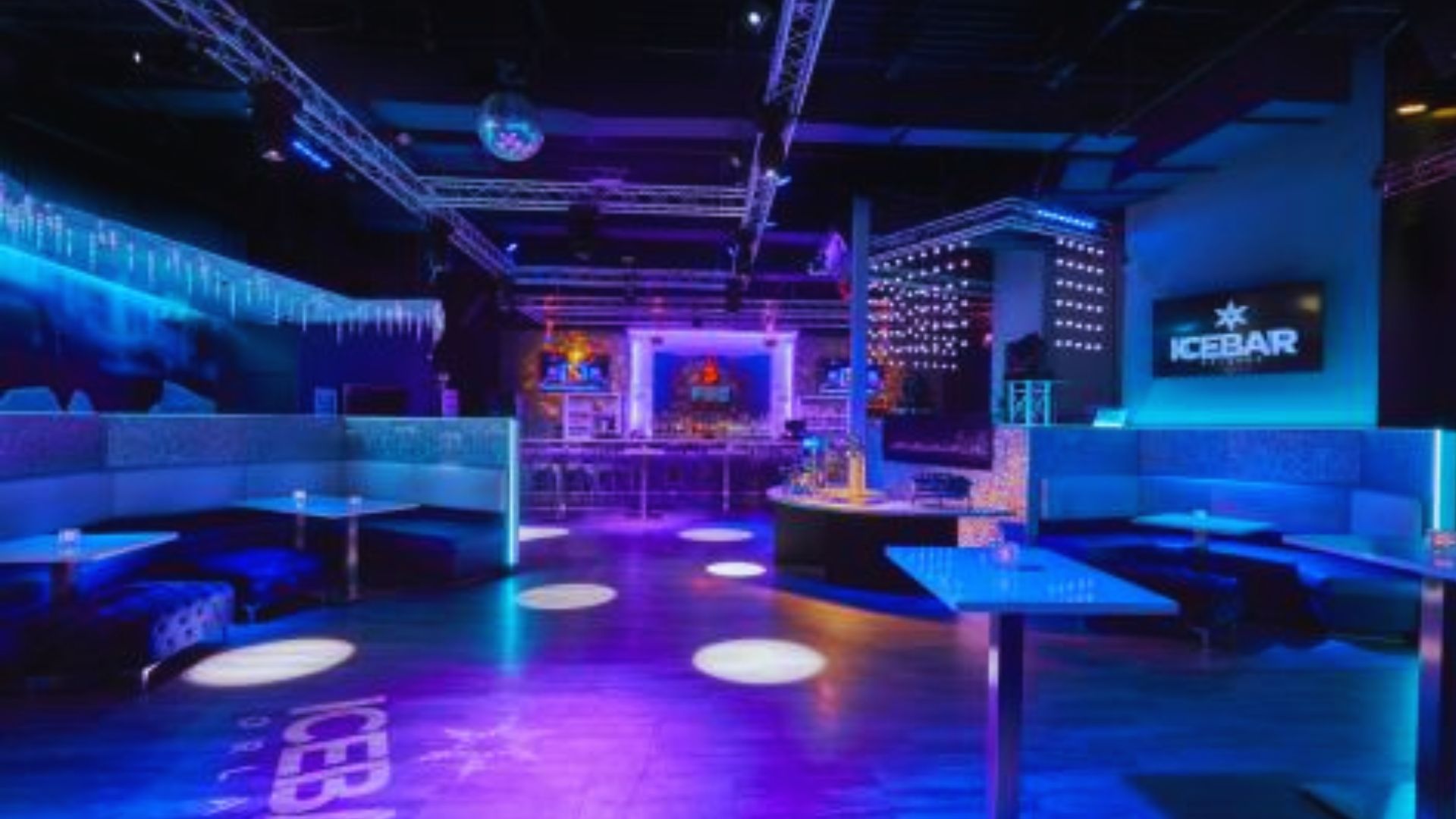 Chill at ICEBAR Orlando