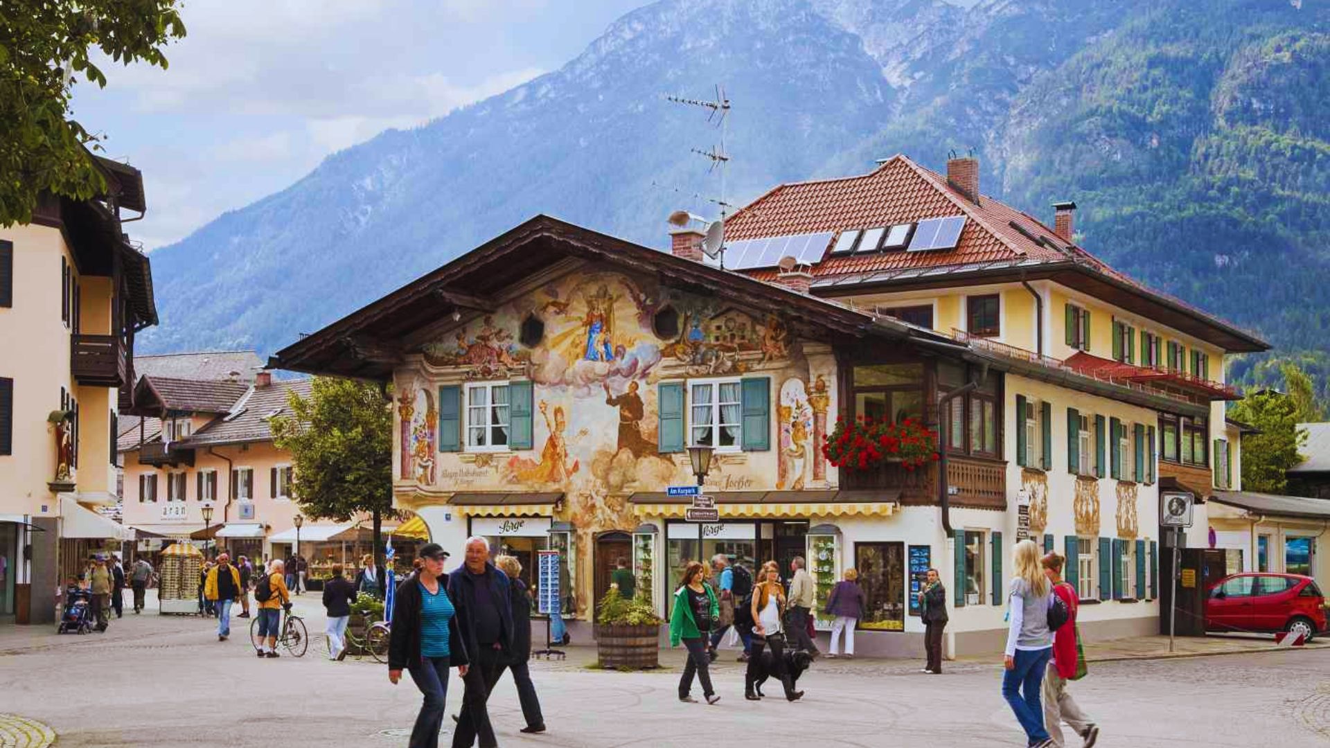Explore Garmisch and Partenkirchen Towns