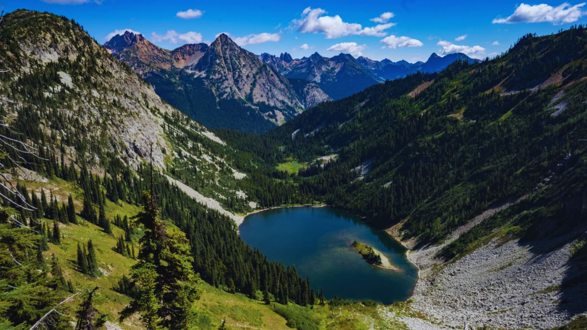 Take a Scenic Drive Through North Cascades Highway